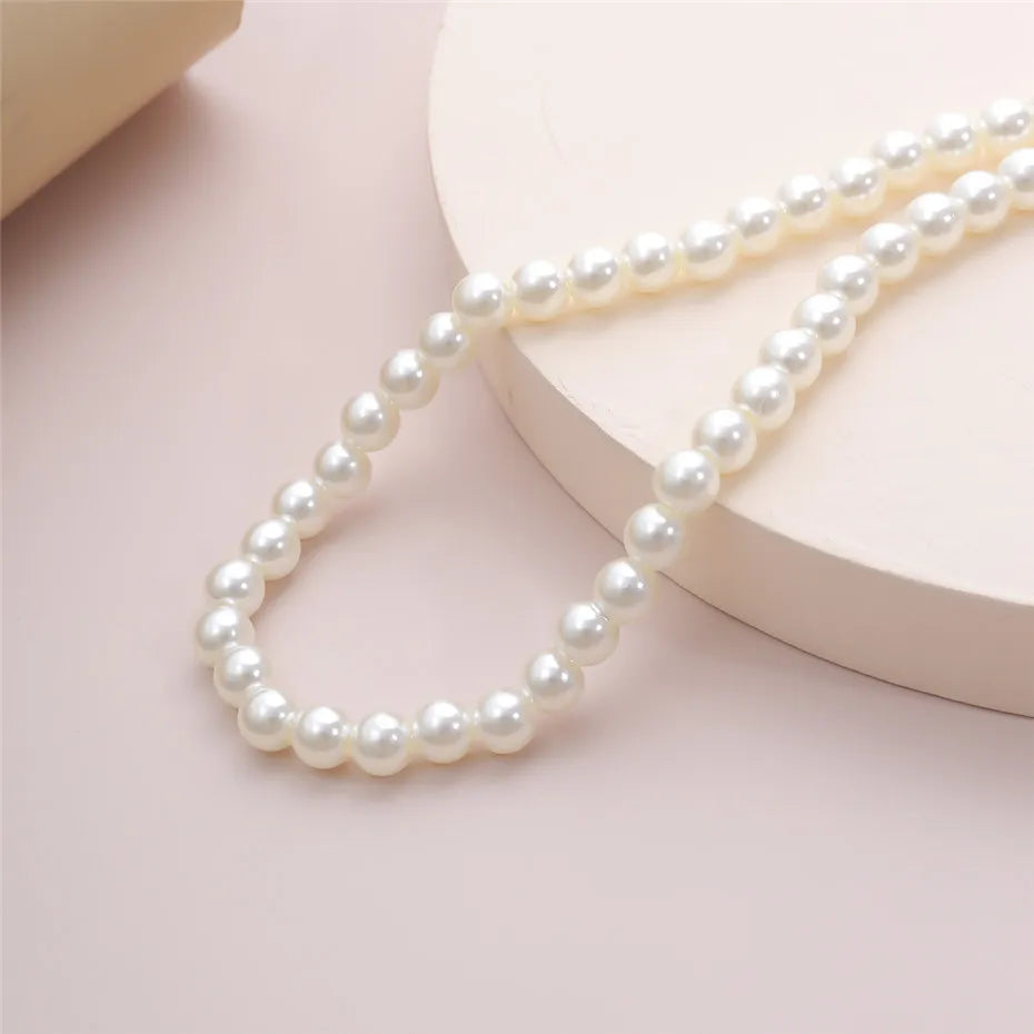 Maison Velvet — Pearl Aura Choker