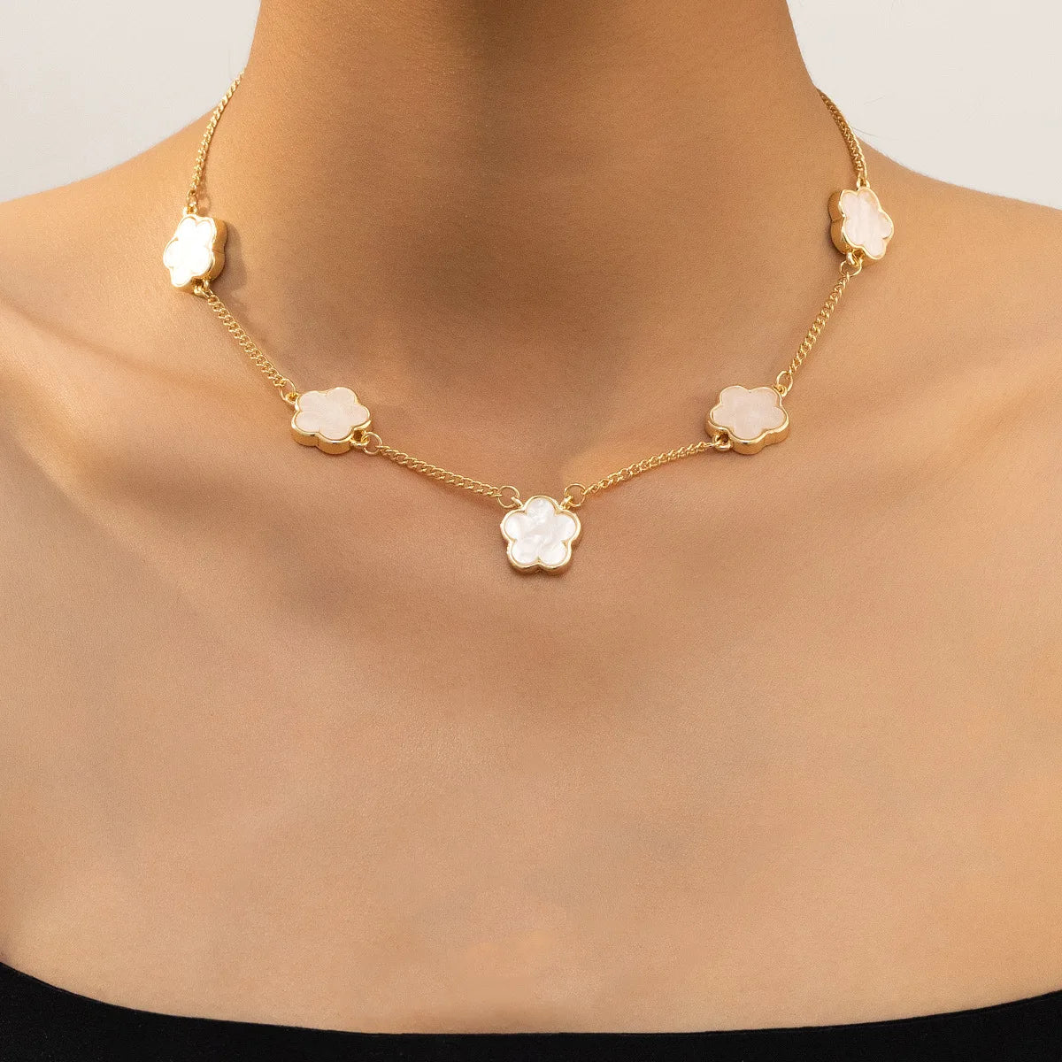 Maison Velvet — Blossom Elegance Jewelry Set