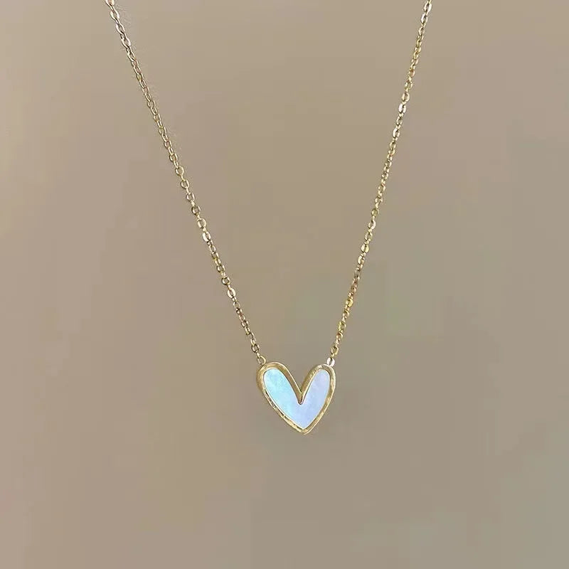 Maison Velvet — Pearl Heart Necklace
