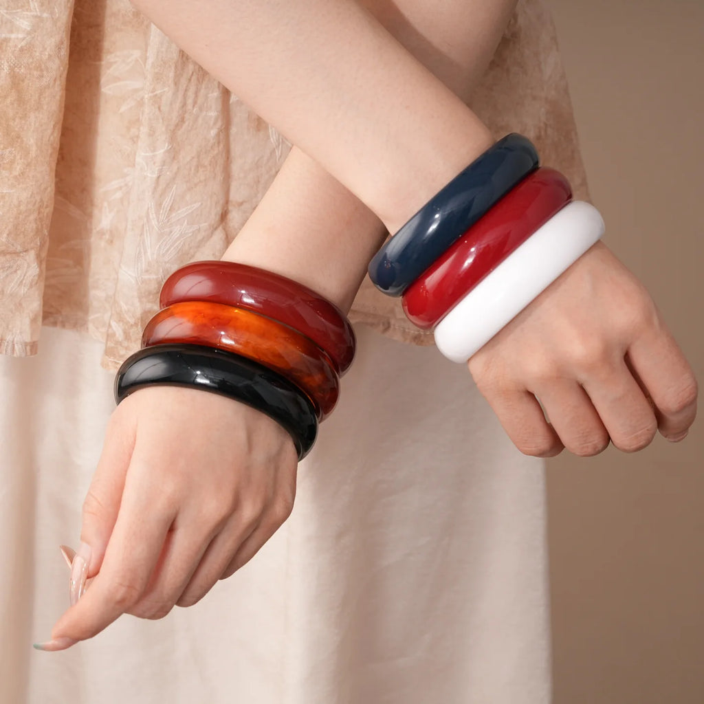 Maison Velvet — Luna Resin Bangle