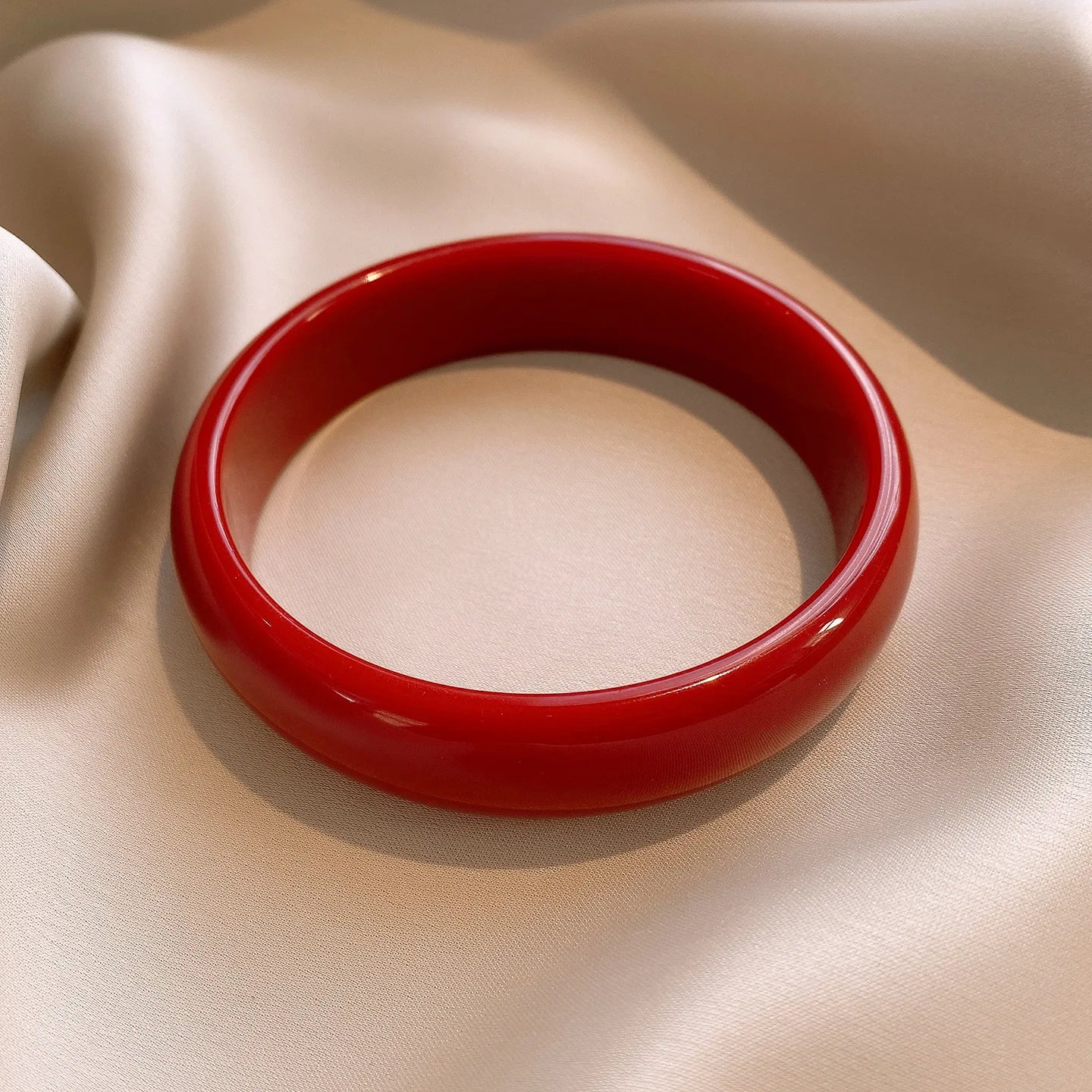 Maison Velvet — Luna Resin Bangle