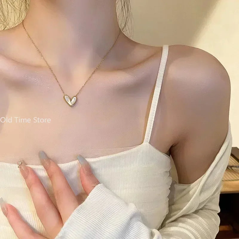 Maison Velvet — Pearl Heart Necklace