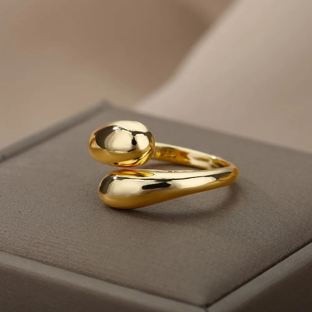 Maison Velvet — Luna Double Pearl Ring