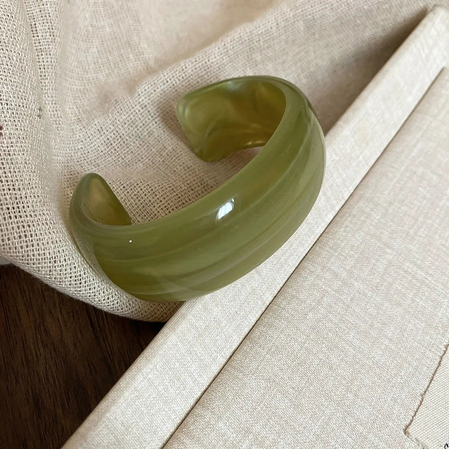 Maison Velvet — Luna Resin Bangle