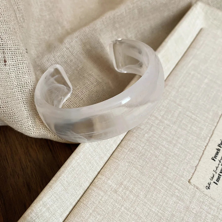 Maison Velvet — Luna Resin Bangle
