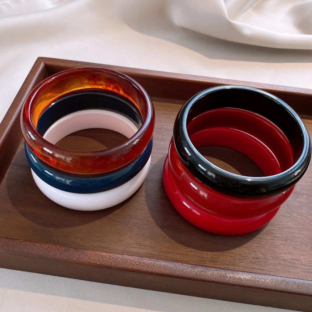 Maison Velvet — Luna Resin Bangle